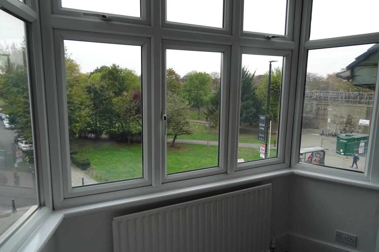 Abc Bed And Breakfast Chiswick Екстер'єр фото